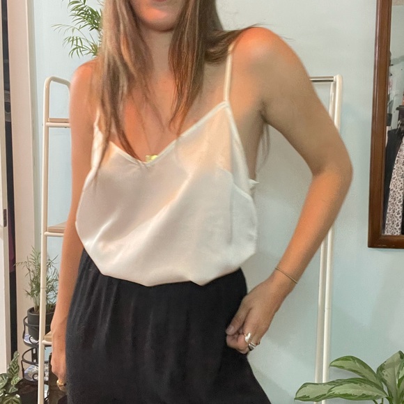 White Top - Picture 11 of 14